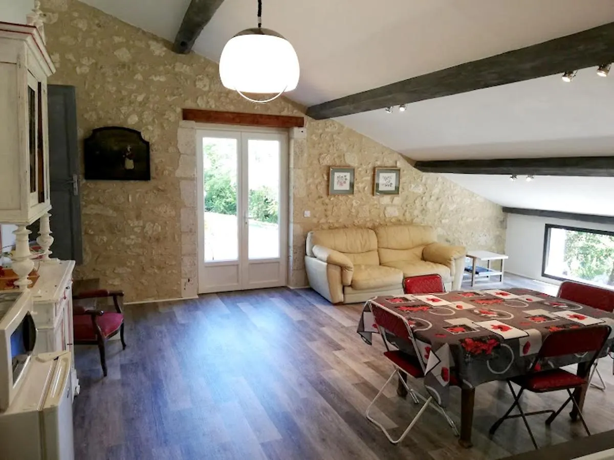 דירה Appartement Charmant A Castera-Lectourois Avec Piscine Partagee צרפת